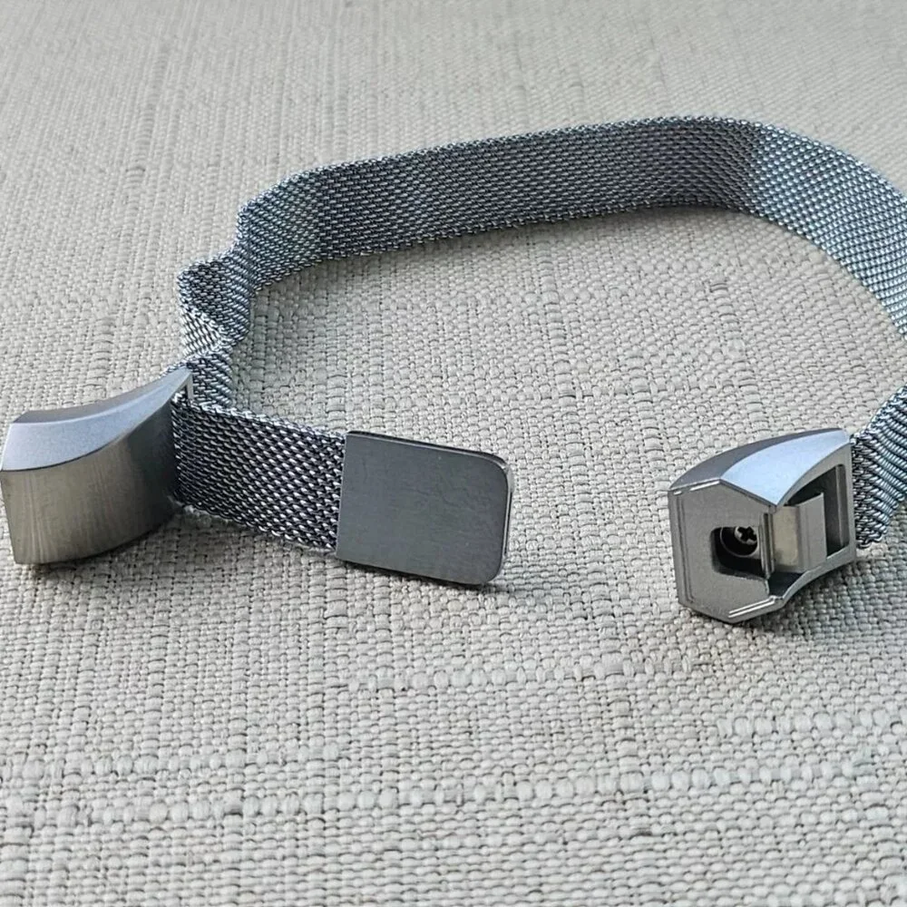 Replacement Band for Fitfit ALTA HR Silver Tone Mesh Metal Strap Size adjustable